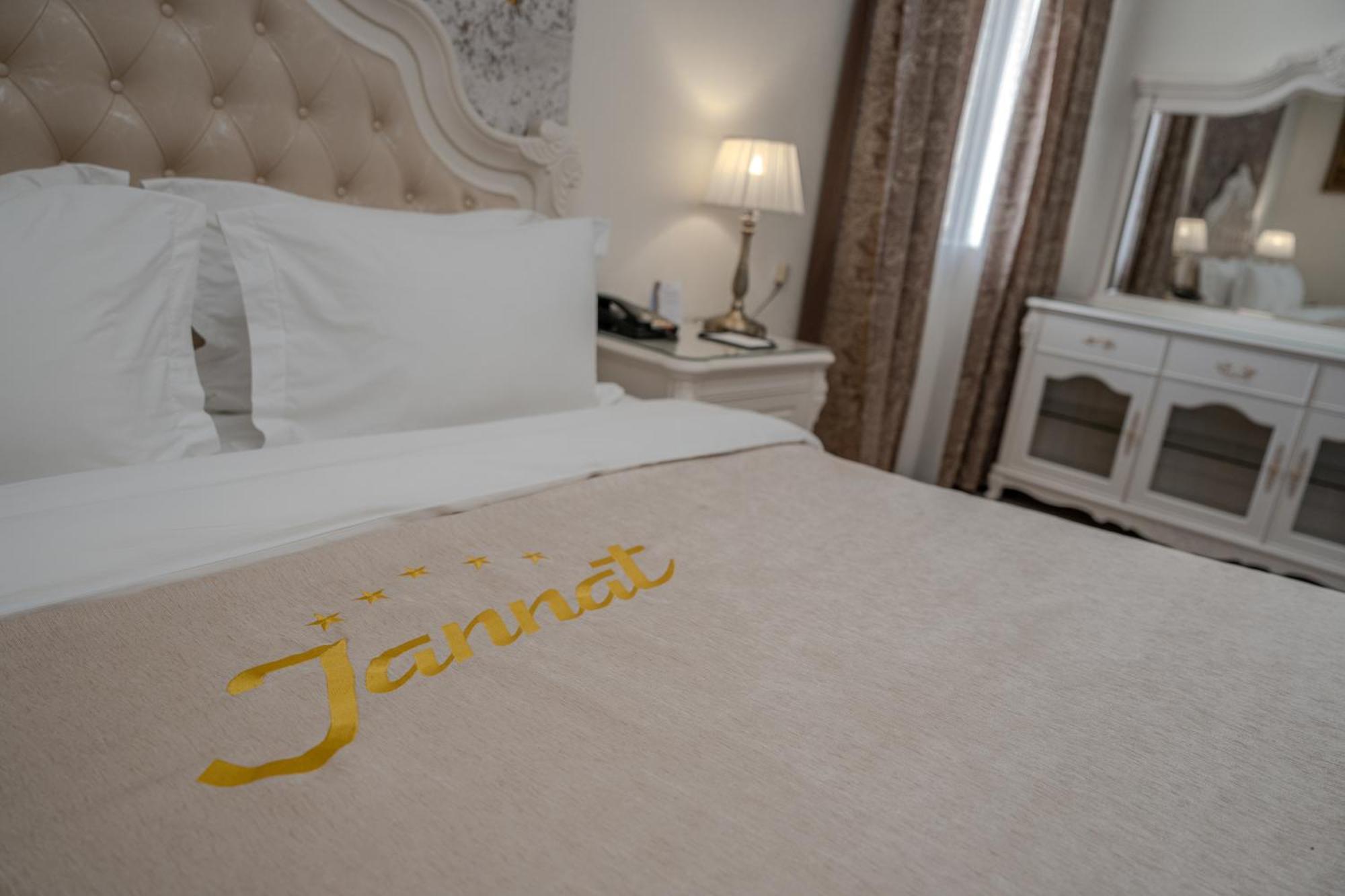 Jannat Regency Hotel Bishkek Exterior photo