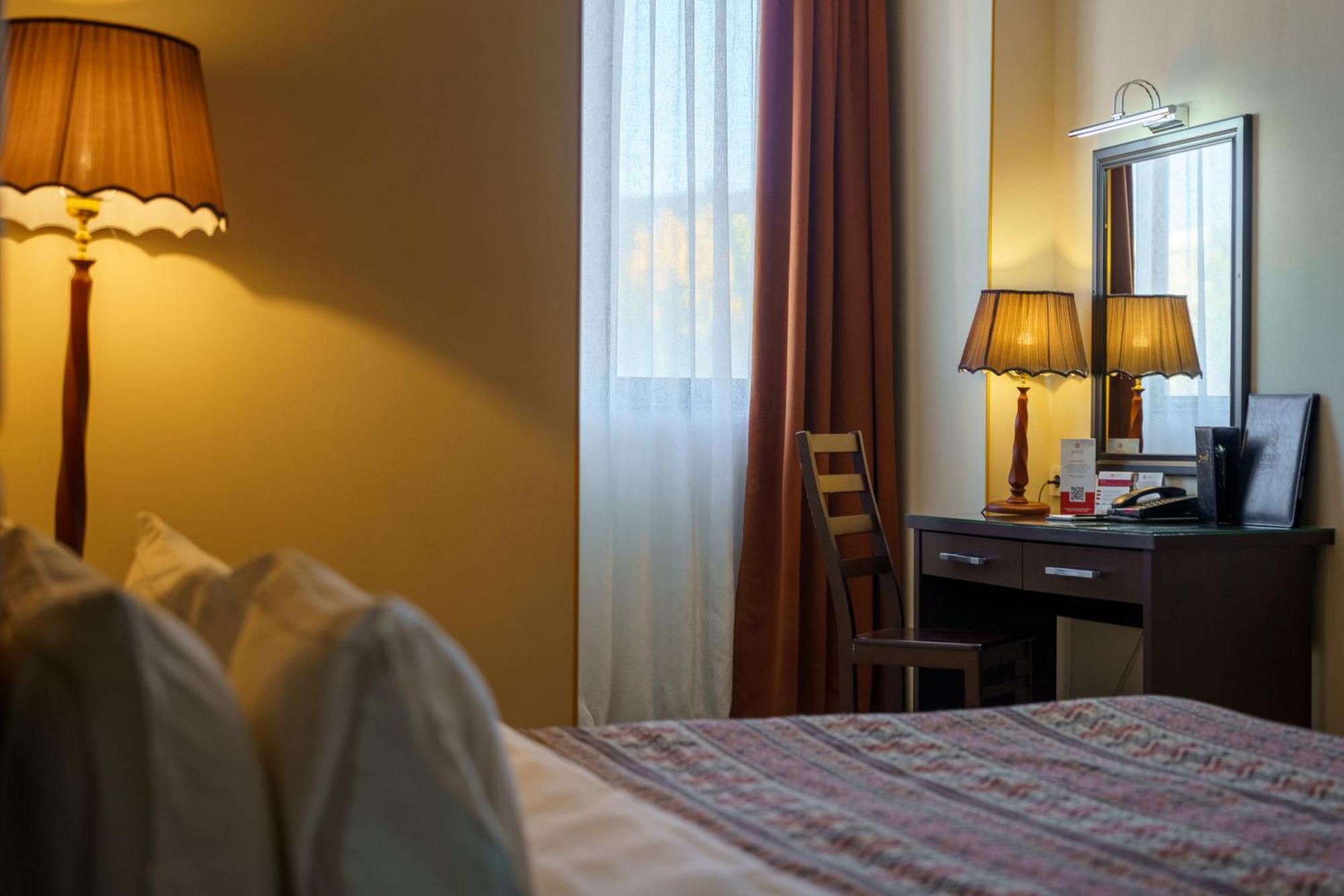Jannat Regency Hotel Bishkek Exterior photo