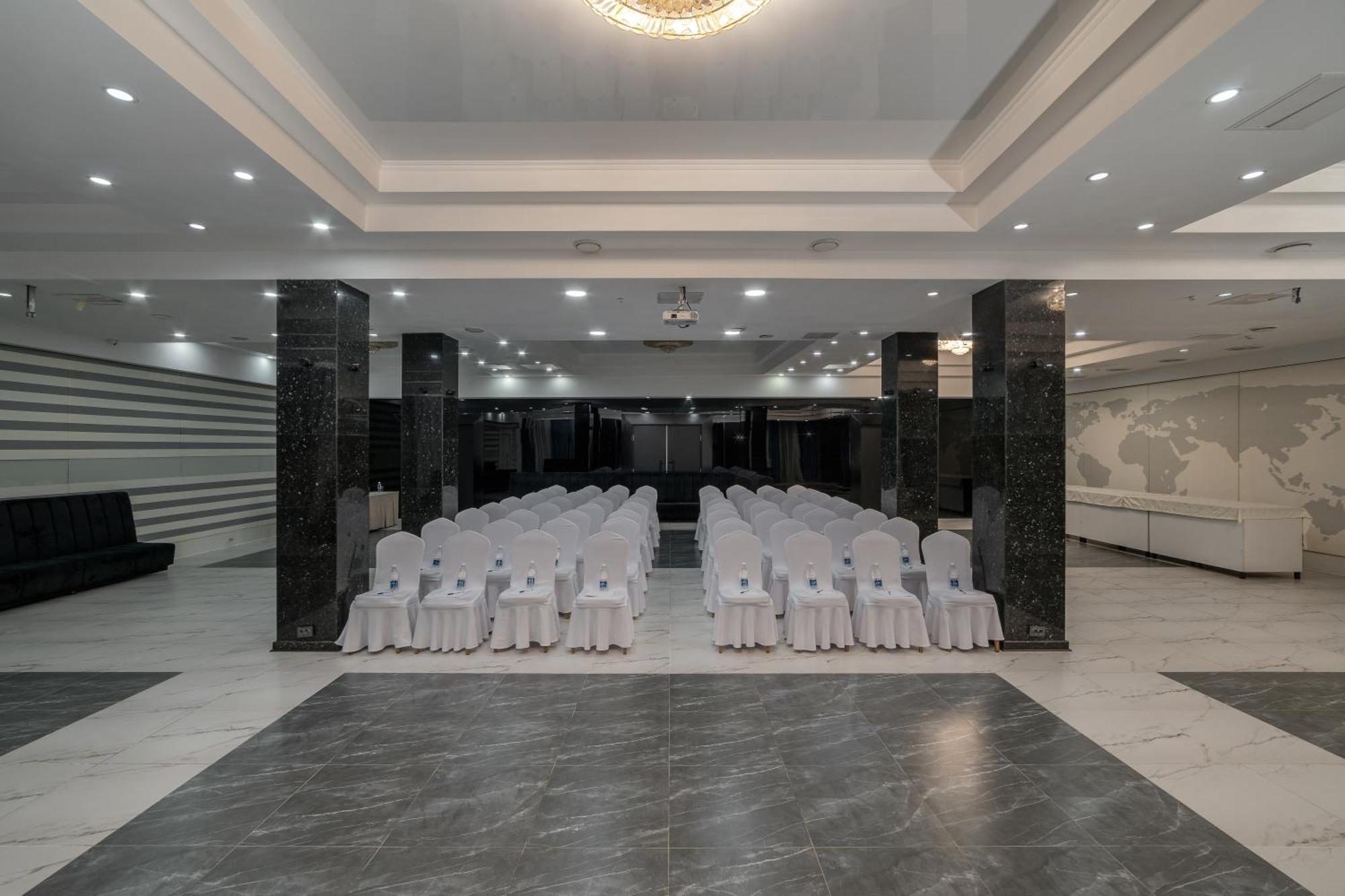 Jannat Regency Hotel Bishkek Exterior photo